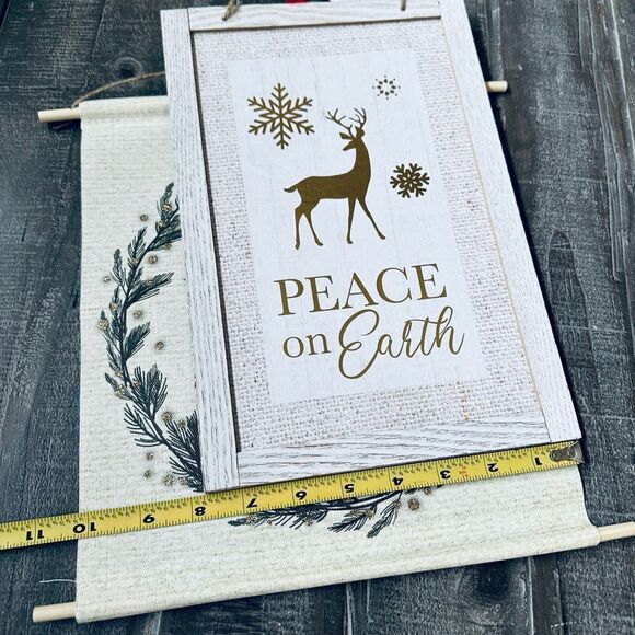 Christmas Gold Glitter Reindeer Wall Art Decor Banner & Sign Set - Picture 3 of 3